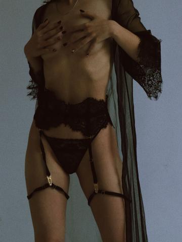 Екатерина Вип Реал Брюнетка фото 2